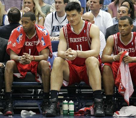 足球欧冠最新积分榜出炉，两大豪门濒临淘汰（欧冠最新积分榜公布，两大豪门命悬一线）