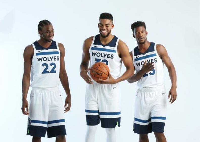 吾米提江：来到海港时我就想过能拿冠军，希望以后能多拿几个（吾米提江：初到海港就憧憬夺冠，盼未来拿到更多冠军）