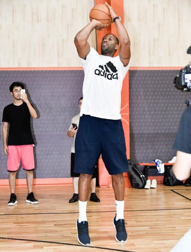 肇俊哲挂帅重庆铜梁龙：一场“不得已”的中超冒险，还是本土教练的破局之战？（肇俊哲执掌重庆铜梁龙：一场无奈的中超冒险，还是本土教练的突围之战？）