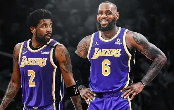 萨顿认为这将是“周末最佳比赛”，但他与希勒对桑德兰对阵纽卡斯尔的看法不同。（萨顿称桑德兰对纽卡斯尔将是“周末焦点战”，但与希勒看法相左）