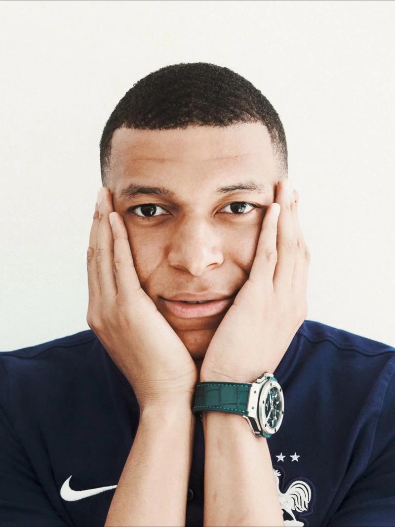 曾凡博合同还未确定，可能不会留在北京，首钢和辽宁准备更换外援（曾凡博合同悬而未决，北京留队成疑，首钢与辽宁或更换外援）