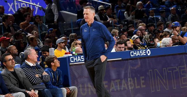 欧冠积分榜分析：各队晋级形势紧张,（欧冠形势盘点：出线之争愈演愈烈）