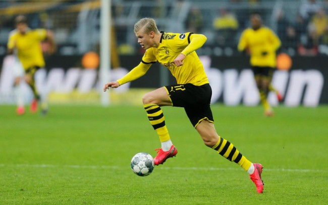 记者：帕尔梅拉斯想签法比尼奥，但球员在沙特的高薪是阻碍（记者：帕尔梅拉斯有意签下法比尼奥，但他在沙特的高薪成最大障碍）