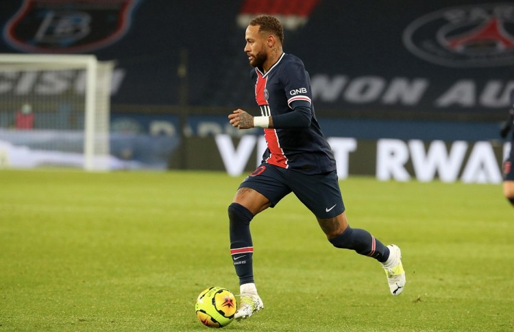 巴斯托尼：喜欢NBA的轻松氛围，在意大利输球就像世界末日（巴斯托尼称赞NBA的轻松文化，感叹在意大利输球仿佛末日来临）