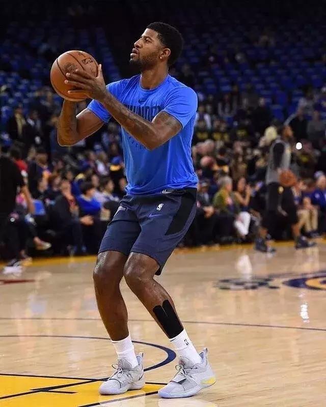 恩里克：努诺·门德斯缺席训练&杜埃回归；我们想成为第一名（恩里克：努诺-门德斯未参与训练，杜埃回归；目标是登上榜首）