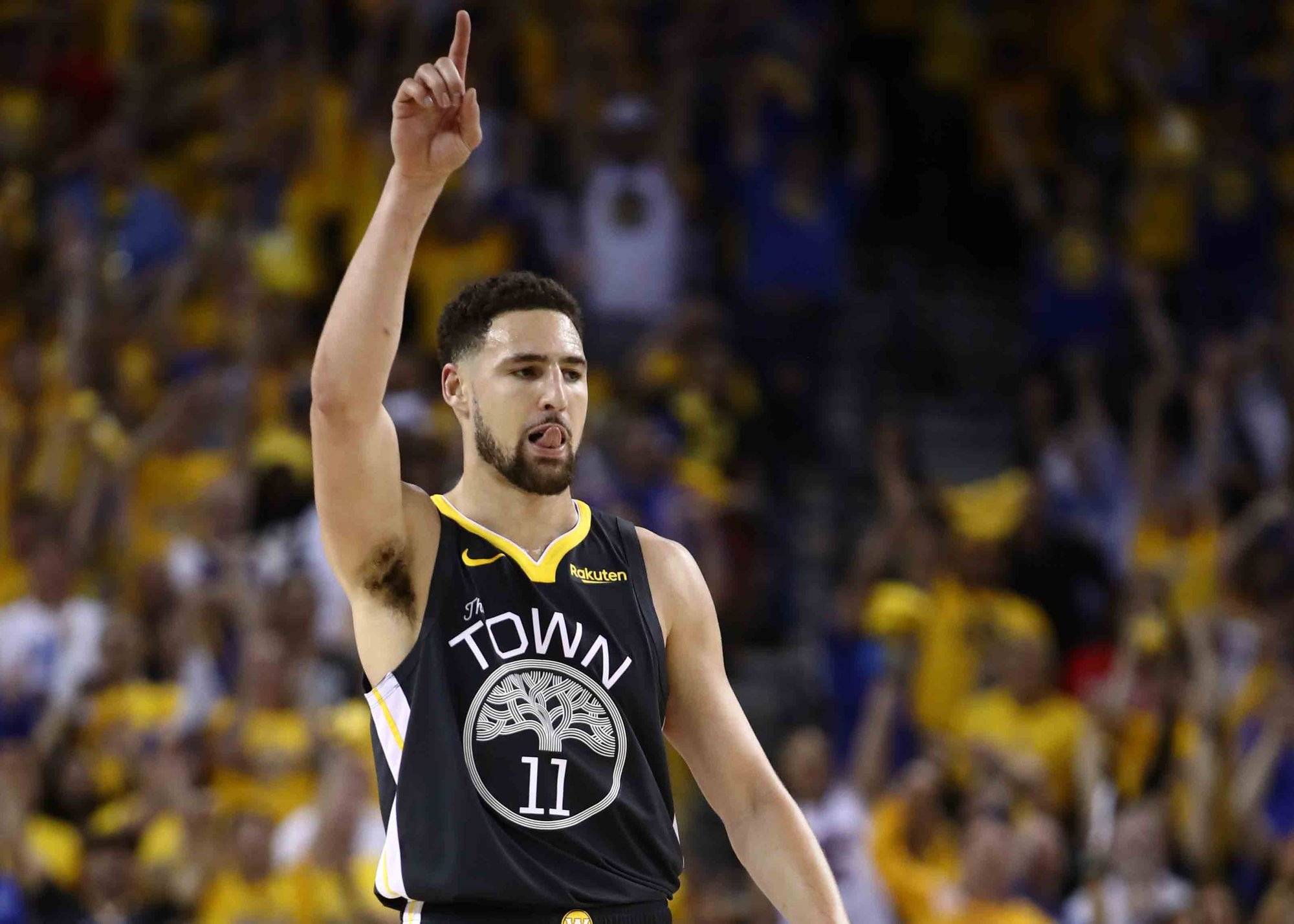 尤文官方：弗拉霍维奇已成功接受手术，将于明日开始康复计划（尤文官宣：弗拉霍维奇手术顺利，明日起开启康复计划）