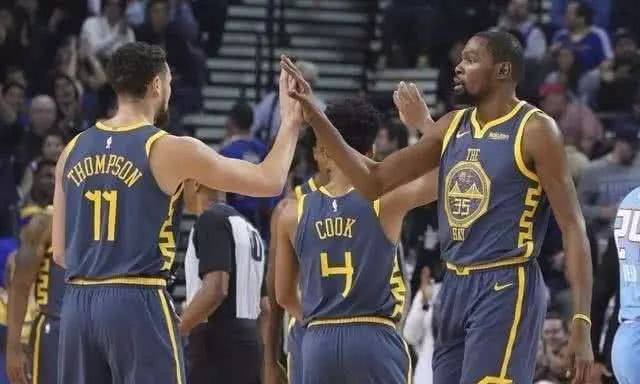 阿迪将发布多款国家队复刻球衣：德国致敬7-1，阿根廷梦回2006（阿迪达斯将推出多款国家队复刻战袍：德国致敬7比1之夜，阿根廷重温2006）