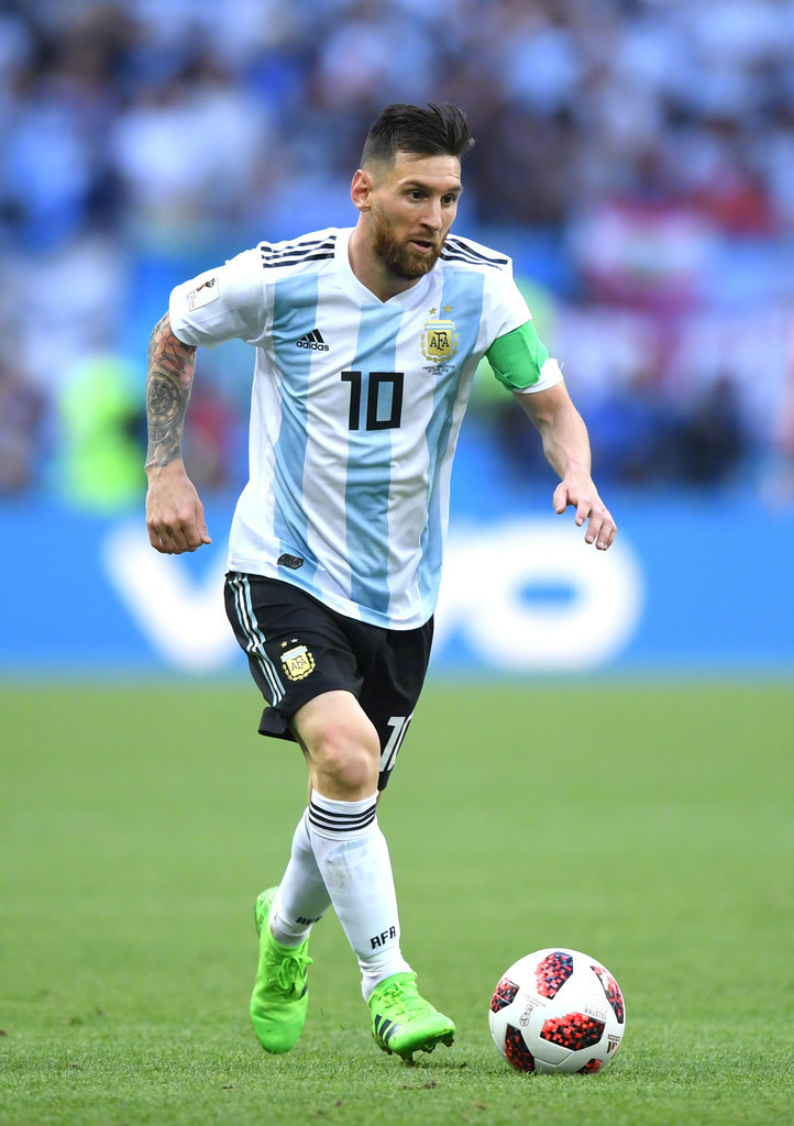 詹俊：切尔西有很多进球机会，可惜加纳乔“拖后腿”（詹俊点评：切尔西机会如潮，无奈加纳乔状态不佳）