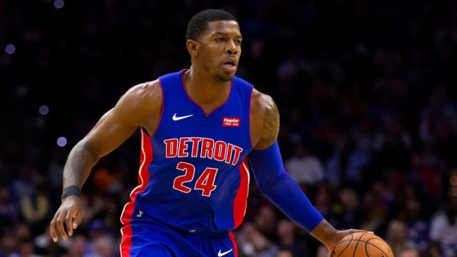 名宿：我不会让弗拉泰西当替补，任何比赛任何对手他都能进球（名宿：我绝不让弗拉泰西坐板凳，他能在任何比赛对任何对手进球）