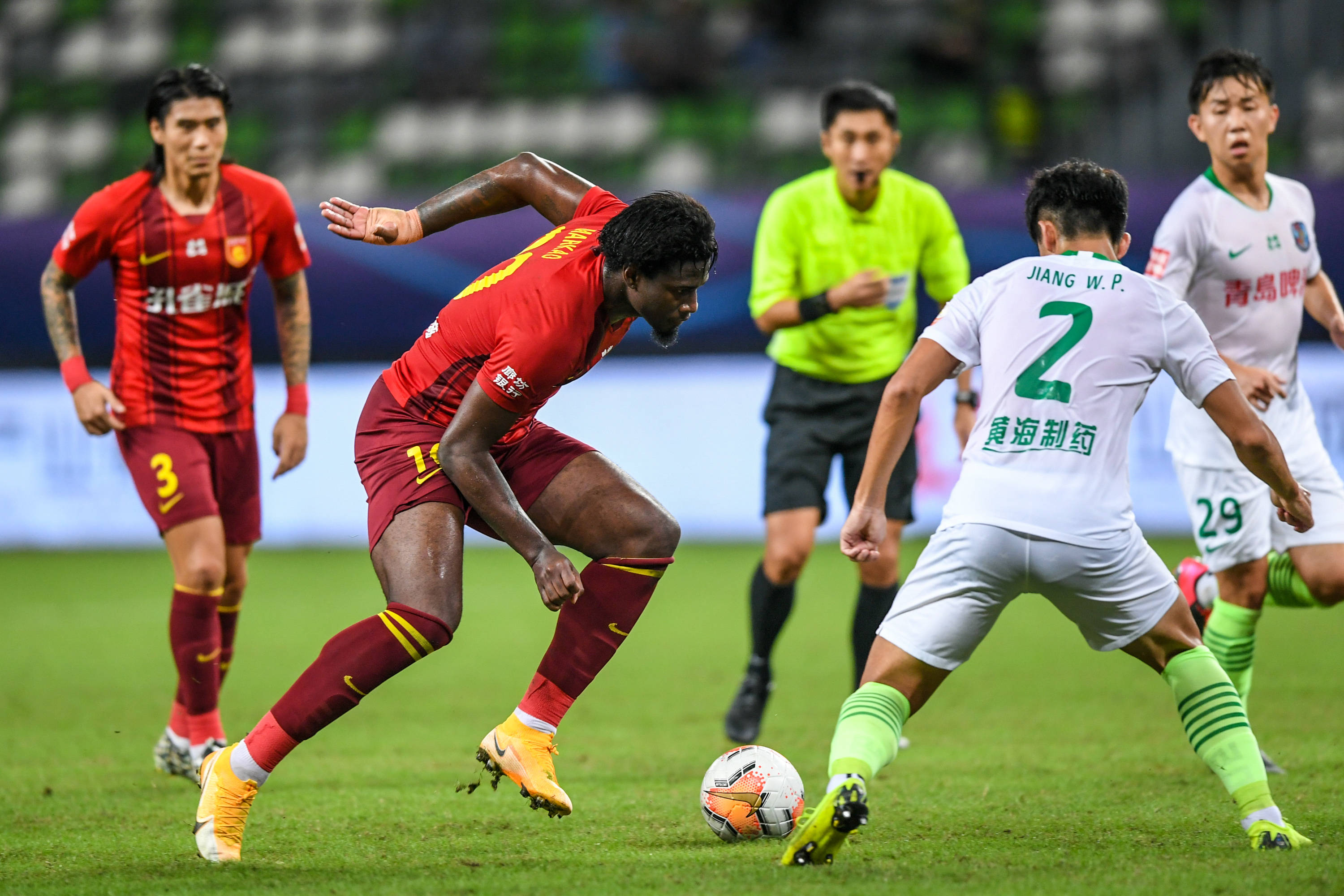 马洛塔：索默不需要任何建议，我们对他怀有极高的敬意和认可（马洛塔：索默无需建议，我们对他高度尊重与肯定）