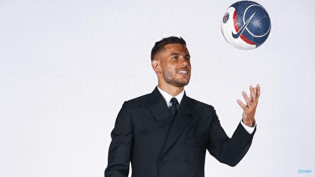 攻防都稳定贡献！姜宇星9中6&三分4中3砍下15分3板3断（攻防俱佳！姜宇星9投6中、三分4投3中斩获15分3篮板3抢断）