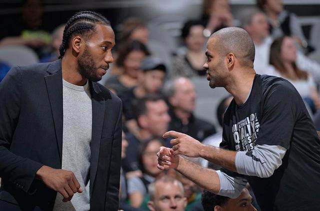 记者：米特里策今日接受微创手术，浙江队主帅已提前联系下家（记者称米特里策今日接受微创手术，浙江主帅已提前对接下家）