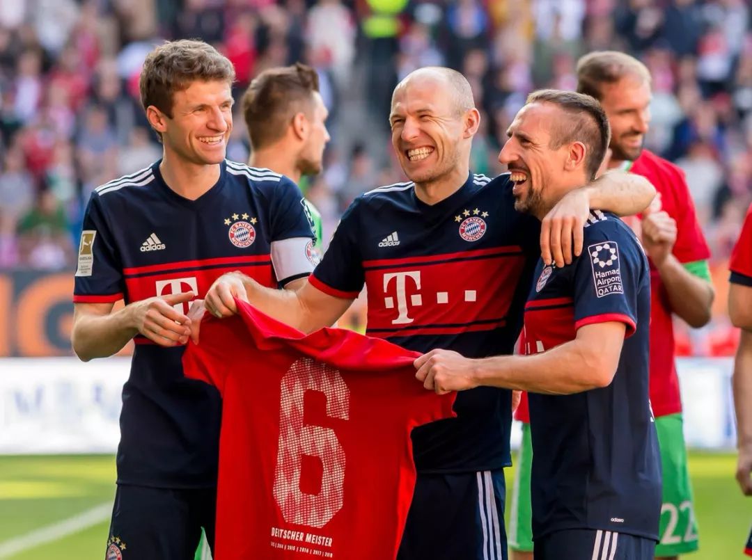 李国旭：马莱莱在申花做好前插就行，但在英博情况不一样（李国旭：申花时马莱莱只管前插，到了英博要求截然不同）