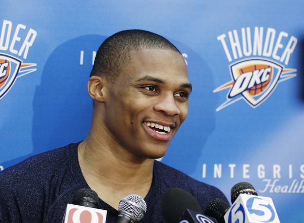 记者：中英青训交流会上对15天7赛进行了反思，会给球员带来风险（记者：中英青训交流会反思15天7赛高密度赛程，或增球员风险）