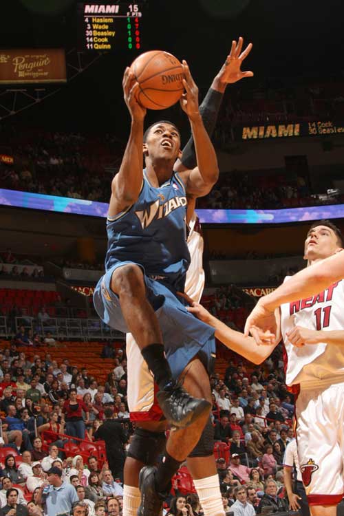 每体：拜仁等队开始竞争哈姆扎，但球员希望加盟巴萨（每体：拜仁等队加入哈姆扎争夺战，球员更倾向加盟巴萨）